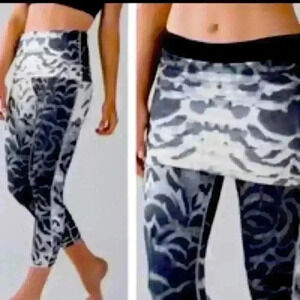 Lululemon Wunder Under Pant*SE Dance Pretty Plume Angel Wing Black Size 4